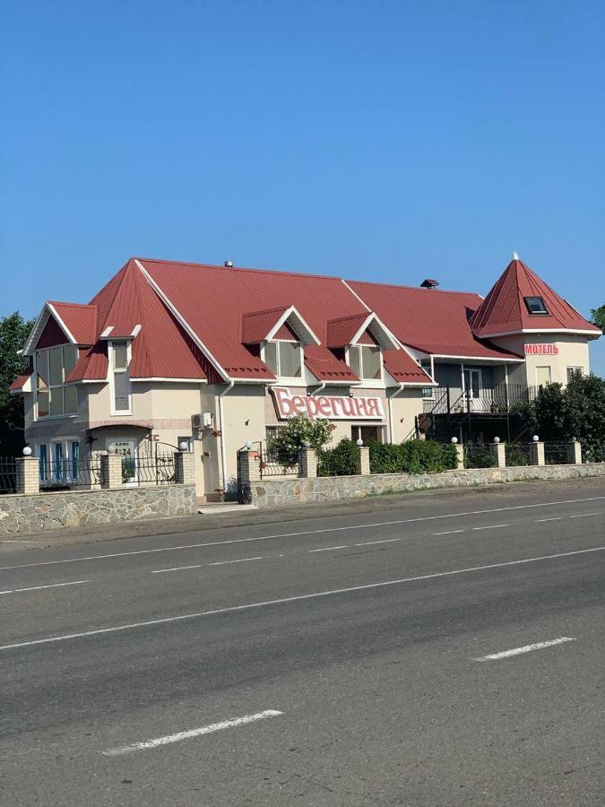 Beregynya Motel Yuzhnoukrainsk Exterior photo